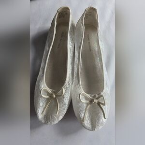 Stuart Weitzman White Lace Flats with Bow